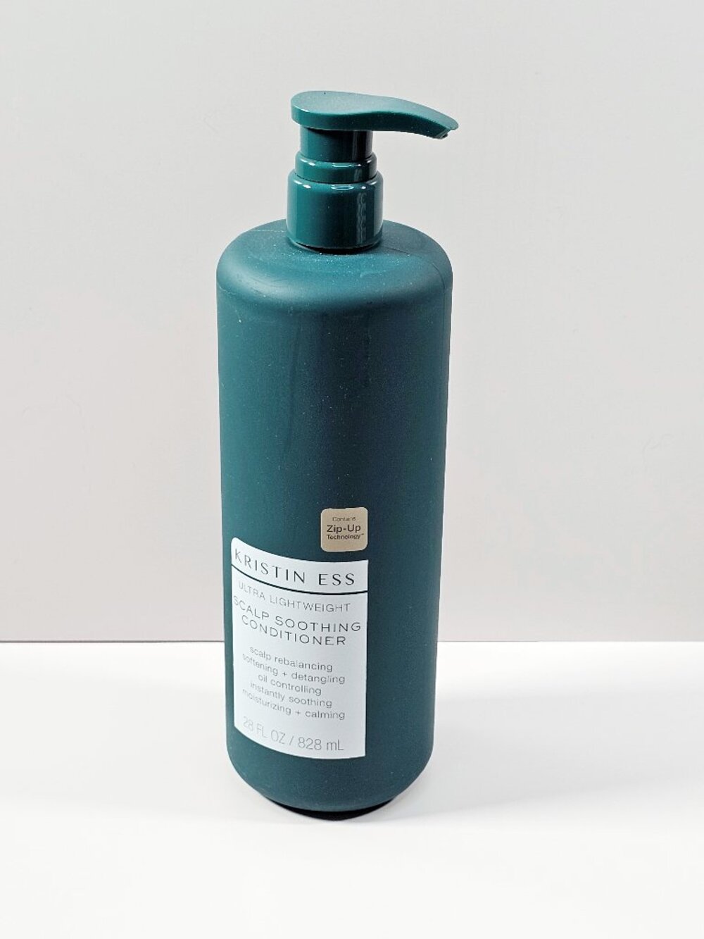 Kristin Ess Ultra Lightweight Scalp Soothing Conditioner 28 fl oz Vegan